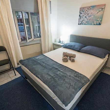 Marina Apartment Πειραιάς Εξωτερικό φωτογραφία